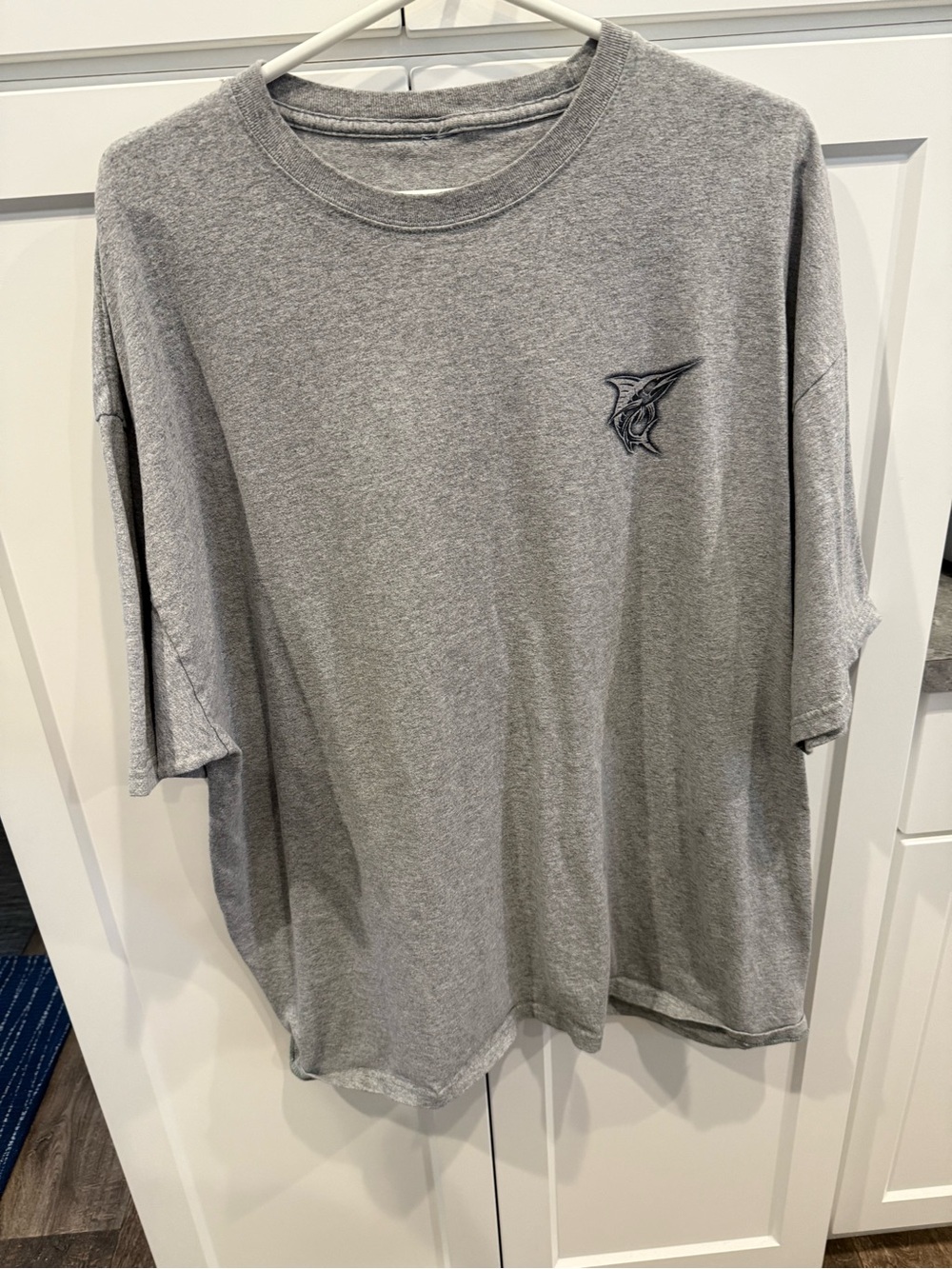 Men's Gray Short-Sleeve Crewneck T-Shirt with Small Logo